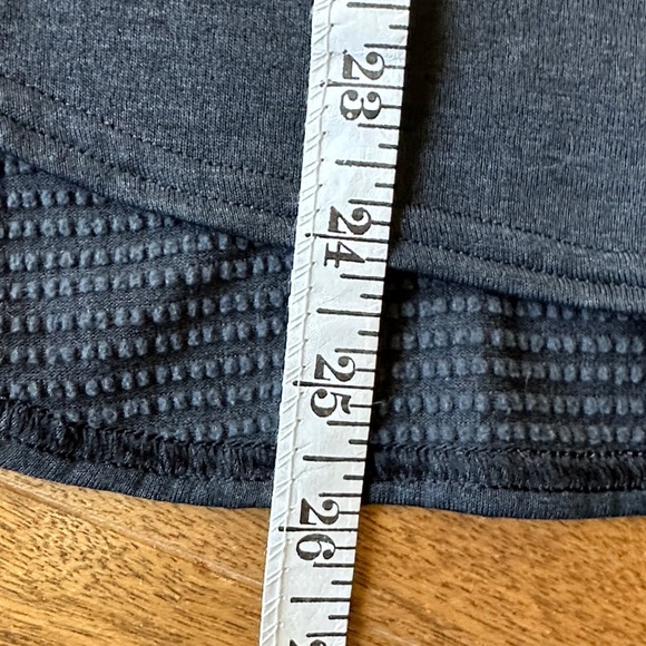 Patagonia Capilene 4 Black Quarter Zip Top - Picture 9 of 10